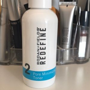 Rodan and fields pore minimizing toner